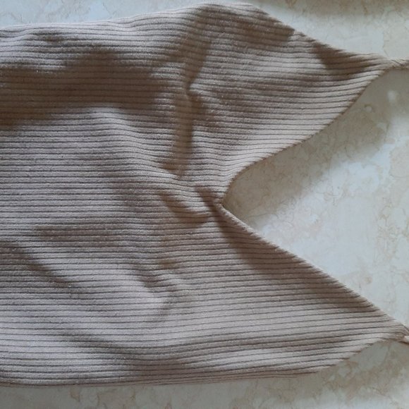 OOTDFash beige ribbed bodysuit small V Neck - Picture 6 of 7